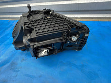Laden Sie das Bild in den Galerie-Viewer, Frontscheinwerfer Mercedes-Benz W206 A2069064003 LED Rechts Headlight SCH9945172793lm