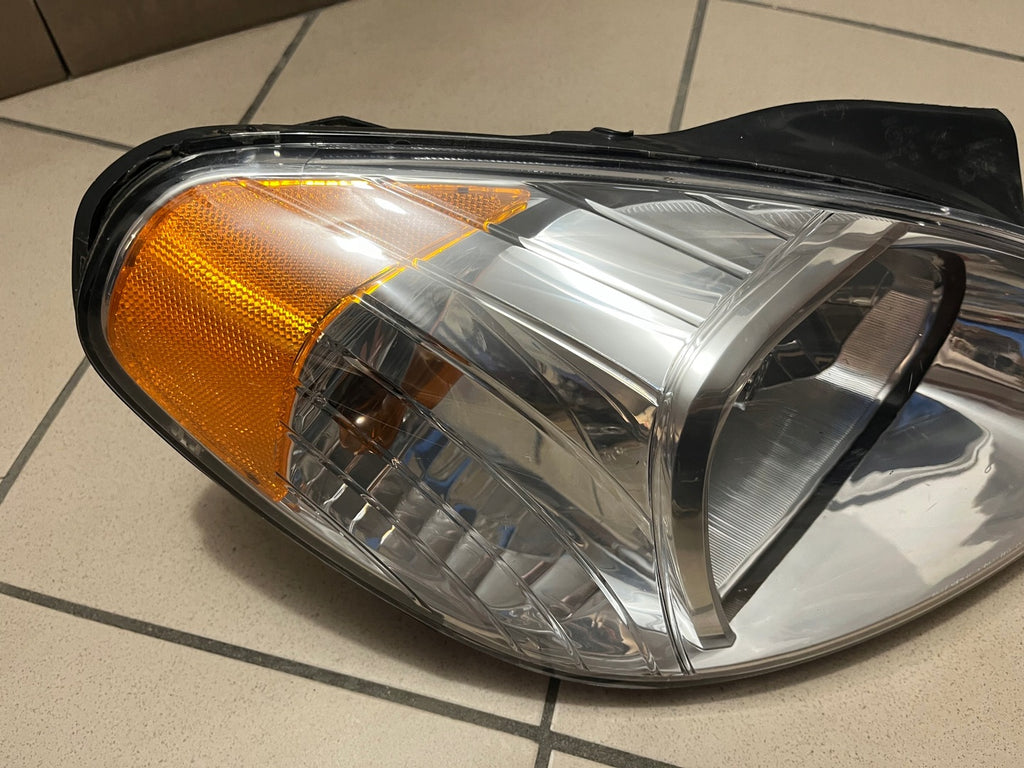 Frontscheinwerfer Hyundai Accent 92102-1E000 Rechts Scheinwerfer Headlight