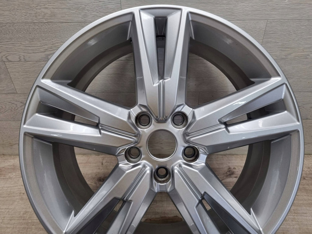 1x Alufelge 18 Zoll 7.0" 5x112 45ET Glanz Silber 575601025G Seat Ateca Rim Wheel FEL8811558617tg