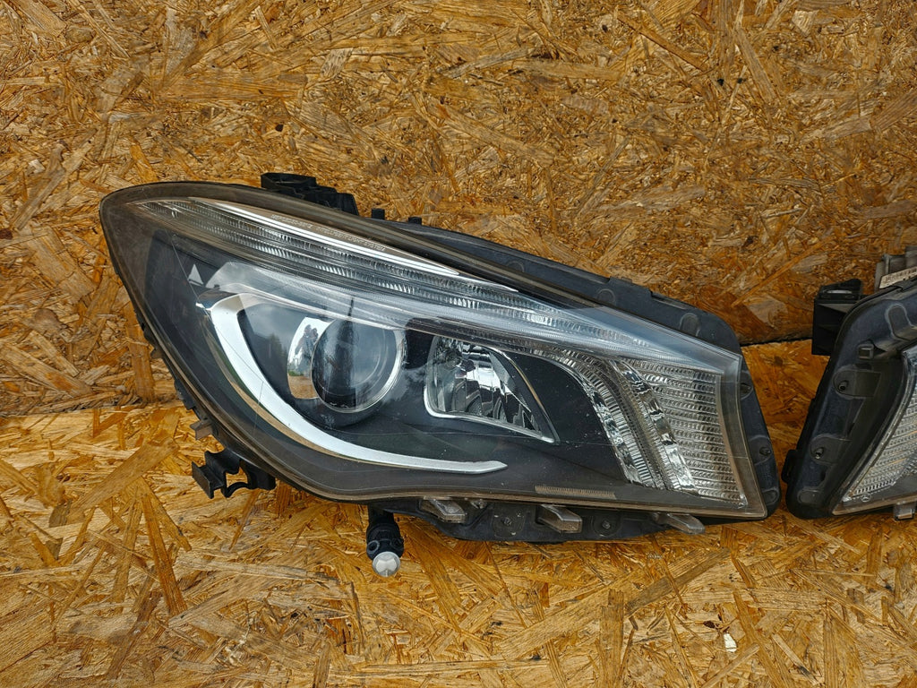 Frontscheinwerfer Mercedes-Benz Cla 1178201061 1178200961 Ein Satz Headlight SCH9536989467hf