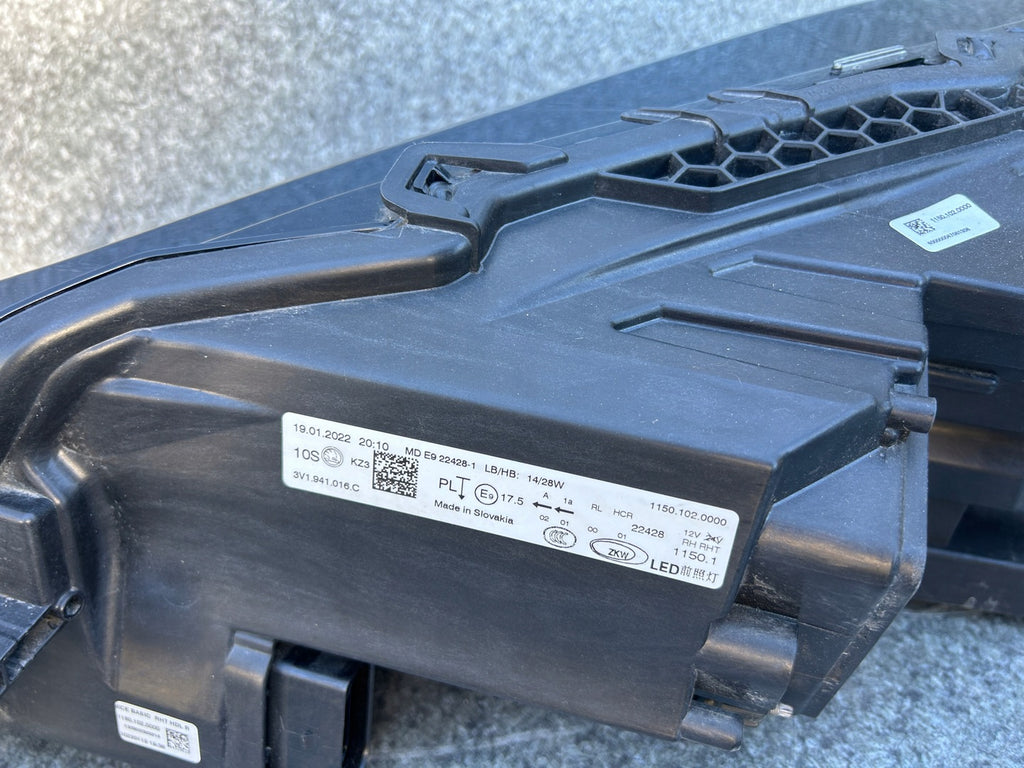 Frontscheinwerfer Skoda Superb III 3V1941016C LED Rechts Scheinwerfer Headlight