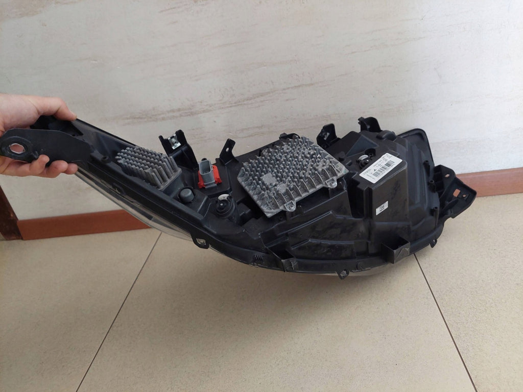 Frontscheinwerfer Iveco Daily I 5802711799 5802711800 LED Ein Satz Headlight SCH7495216195et