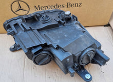 Laden Sie das Bild in den Galerie-Viewer, Frontscheinwerfer Mercedes-Benz Slk A1728203761 LED Rechts oder Links
