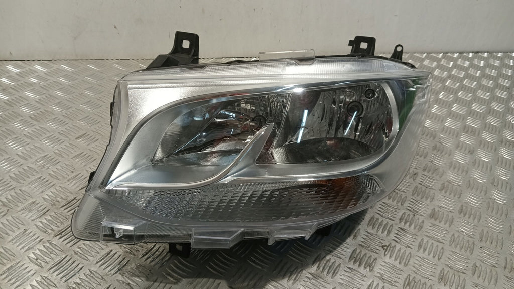 Frontscheinwerfer Mercedes-Benz Sprinter A9109060000 Links Headlight SCH2139498448mo