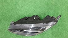 Laden Sie das Bild in den Galerie-Viewer, Frontscheinwerfer Ford Transit Courier ET7613W030CM LED Links Headlight