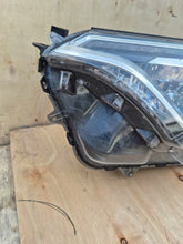 Laden Sie das Bild in den Galerie-Viewer, Frontscheinwerfer Toyota Rav 4 I Full LED Links Scheinwerfer Headlight SCH9285608538bc