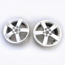 Load image into Gallery viewer, 1x Alufelge 16 Zoll 6.0&quot; 5x112 50ET 8P0071496G Audi A3 Rim Wheel