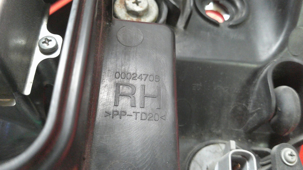 Frontscheinwerfer Opel Antara 00024706 Rechts Scheinwerfer Headlight SCH3123392522fy