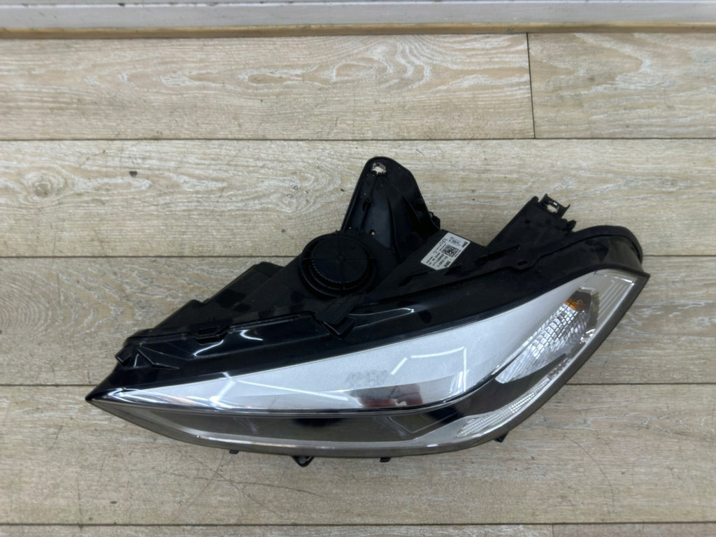 Frontscheinwerfer BMW 1 F40 7214913-13 7214914-13 Ein Satz Headlight SCH7293524200im