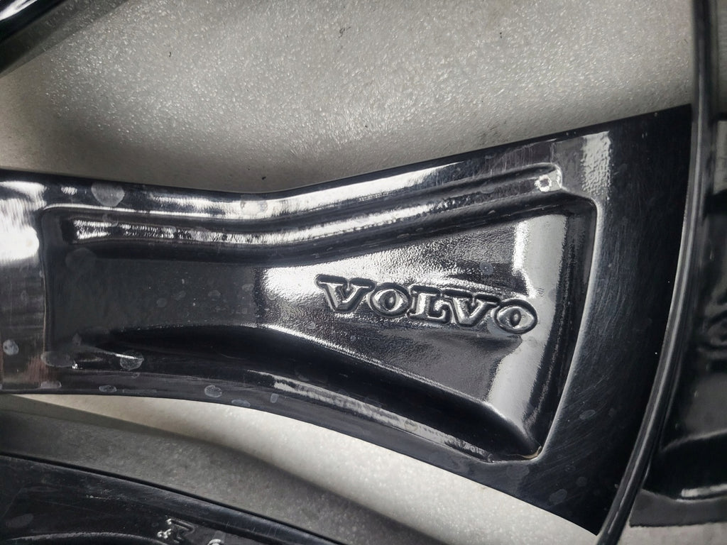 1x Alufelge 18 Zoll 8.0" 5x108 42ET Glanz Silber 32271988 Volvo V60 S60 Iii FEL3652584863en