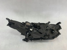 Laden Sie das Bild in den Galerie-Viewer, Frontscheinwerfer Toyota IV Yaris EUK0-8 Links Scheinwerfer Headlight SCH3783909843nz