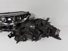 Load image into Gallery viewer, Frontscheinwerfer Renault Megane IV 260607159R 260102686R Ein Satz Headlight SCH3265118543gy
