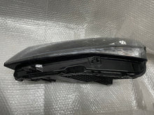 Load image into Gallery viewer, Frontscheinwerfer Skoda Superb III 3V1941015C LED Ein Stück (Rechts oder Links)