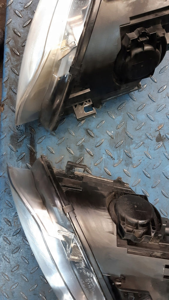 Frontscheinwerfer Audi 8E0941029AS 8E0941030AS Ein Stück (Rechts oder Links)