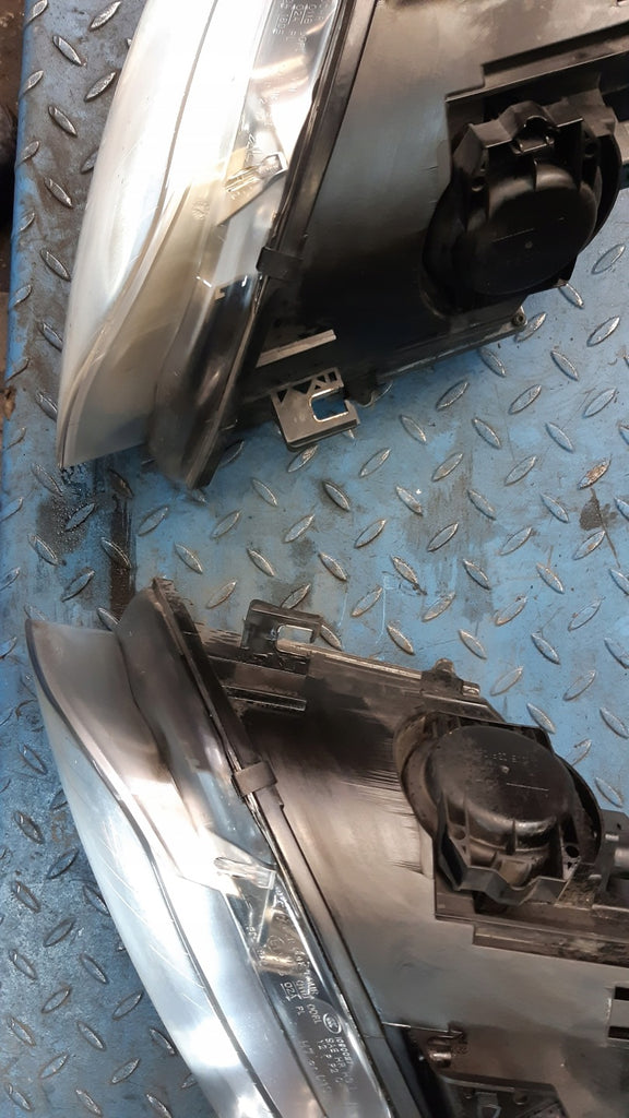 Frontscheinwerfer Audi 8E0941029AS 8E0941030AS Vorderseite Headlight SCH8322410142gi