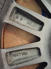 Laden Sie das Bild in den Galerie-Viewer, 1x Alufelge 19 Zoll 7.5" 5x114.3 45ET Glanz Grau 9965157590 Mazda Cx5 Cx3 Cx9 FEL2779408302la