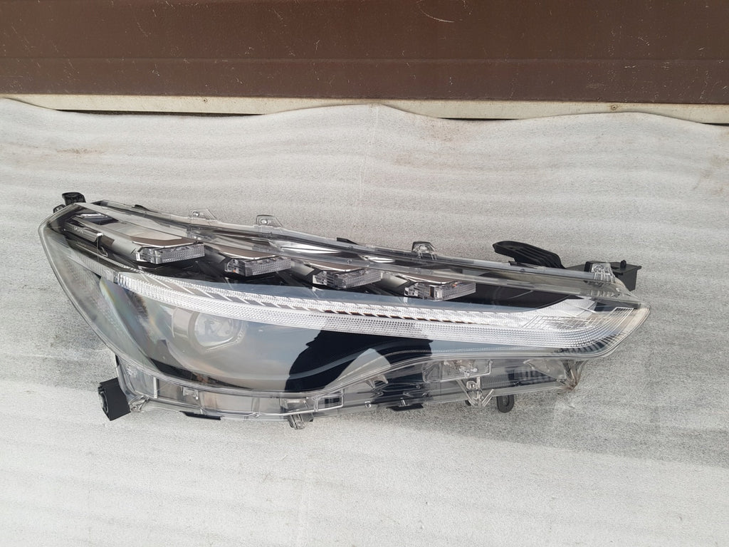Frontscheinwerfer Toyota Corolla 81110-16840 LED Rechts Scheinwerfer Headlight SCH1652000884be