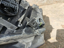 Laden Sie das Bild in den Galerie-Viewer, Frontscheinwerfer Seat Ateca 576941008F LED Rechts Scheinwerfer Headlight