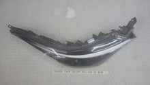 Laden Sie das Bild in den Galerie-Viewer, Frontscheinwerfer Toyota C-Hr Chr 81110YP260 Rechts Scheinwerfer Headlight SCH5764171407jw