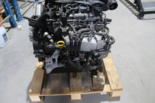 Laden Sie das Bild in den Galerie-Viewer, Motor Skoda VW I CLH946201 1.0 MPI 90PS 66kW 2015 Benzin Engine Komplett MOT9793189055eh