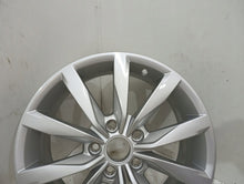 Load image into Gallery viewer, 1x Alufelge 17 Zoll 6.0" 5x112 48ET Glanz Silber 5G0601025K VW Golf Vii FEL9731149040ip