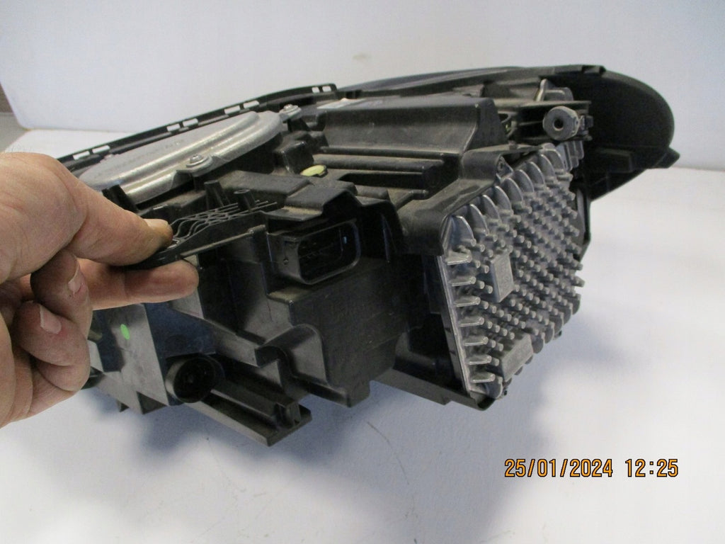 Frontscheinwerfer BMW X1 F48 5A01172-02 5A01171-02 LED Rechts oder Links SCH6319305632to