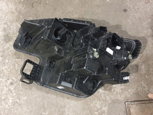 Laden Sie das Bild in den Galerie-Viewer, Frontscheinwerfer Ford R2KB-13E016-CG LED Rechts Scheinwerfer Headlight SCH2895199255so