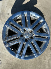 Laden Sie das Bild in den Galerie-Viewer, 1x Alufelge 17 Zoll 8.5" 5x112 A2044010302 Mercedes-Benz W204 Rim Wheel FEL6494190011nc