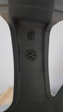 Load image into Gallery viewer, 1x Alufelge 16 Zoll 6.5" 5x112 55ET VW Golf V Rim Wheel FEL3857984603ev