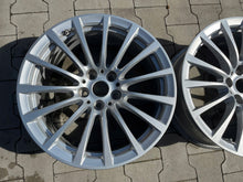 Laden Sie das Bild in den Galerie-Viewer, 1x Alufelge 18 Zoll 8.0" 5x112 30ET Glanz Silber 6861224 BMW 1 2 Rim Wheel FEL6131155482tc