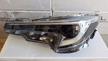 Laden Sie das Bild in den Galerie-Viewer, Frontscheinwerfer Toyota Corolla SP81150-02X10 Links Scheinwerfer Headlight SCH4948029344ob