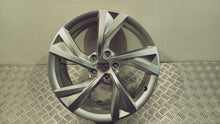 Laden Sie das Bild in den Galerie-Viewer, 1x Alufelge 18 Zoll 8.0" 5x112 40ET Glanz Silber 8W0601025EJ Audi A4 B9 FEL8732081167op