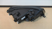 Load image into Gallery viewer, Frontscheinwerfer VW Caddy 2K1941015 Links Scheinwerfer Headlight SCH8326032009gp