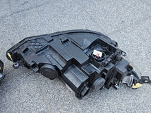 Laden Sie das Bild in den Galerie-Viewer, Frontscheinwerfer VW VIII 5H1941005 5H1941006 Ein Satz Scheinwerfer Headlight SCH9406148418cb