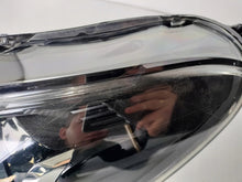 Laden Sie das Bild in den Galerie-Viewer, Frontscheinwerfer Peugeot 108 81150-0H150 LED Links Scheinwerfer Headlight