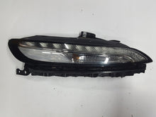 Laden Sie das Bild in den Galerie-Viewer, Frontscheinwerfer Jeep Cherokee Kl 68157105AQ Rechts Scheinwerfer Headlight SCH1605260937fl