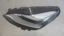 Laden Sie das Bild in den Galerie-Viewer, Frontscheinwerfer Tesla Model Y 1514952-00-D LED Links Scheinwerfer Headlight