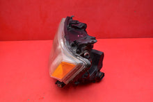 Laden Sie das Bild in den Galerie-Viewer, Frontscheinwerfer Mitsubishi Outlander I 923851 Links Scheinwerfer Headlight SCH7174305017jm