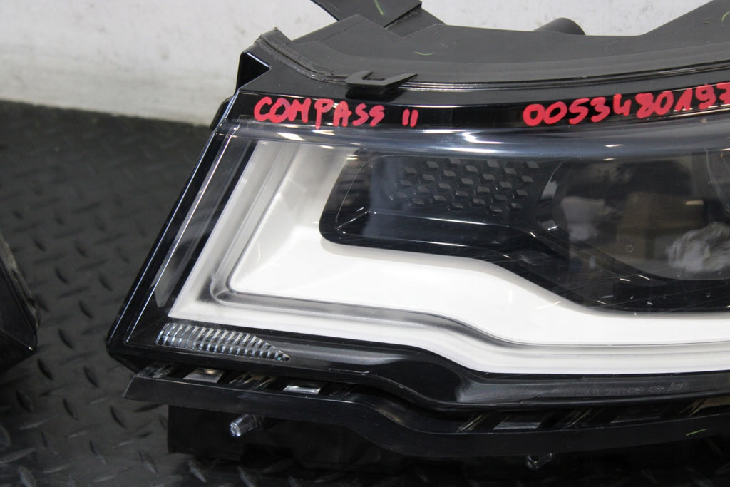 Frontscheinwerfer Jeep Compass P55112717AF Ein Satz Scheinwerfer Headlight SCH8586197411oj