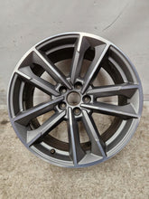 Laden Sie das Bild in den Galerie-Viewer, 1x Alufelge 19 Zoll 8.5" 5x112 38ET 83A601025B Audi Q3 Rim Wheel FEL7198941730bf