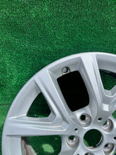 Laden Sie das Bild in den Galerie-Viewer, 1x Alufelge 17 Zoll 6.5" 5x120 39ET Glanz Silber 6856076 BMW X1 F48 Rim Wheel FEL4286732307po