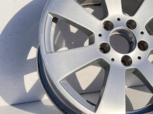Laden Sie das Bild in den Galerie-Viewer, 4x Alufelge 16 Zoll 7.0" 5x112 43ET Glanz Silber A2044011102 Mercedes-Benz W204 FEL8850297241hn
