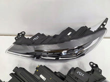 Laden Sie das Bild in den Galerie-Viewer, Frontscheinwerfer Ford Custom PZ31-13E014-AD PZ31-13E015-AD LED Ein Satz SCH9513809423yb