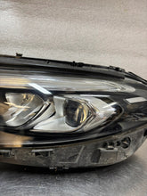 Laden Sie das Bild in den Galerie-Viewer, Frontscheinwerfer Mercedes-Benz W177 A1779064703 Full LED Links Headlight SCH2277507951ta