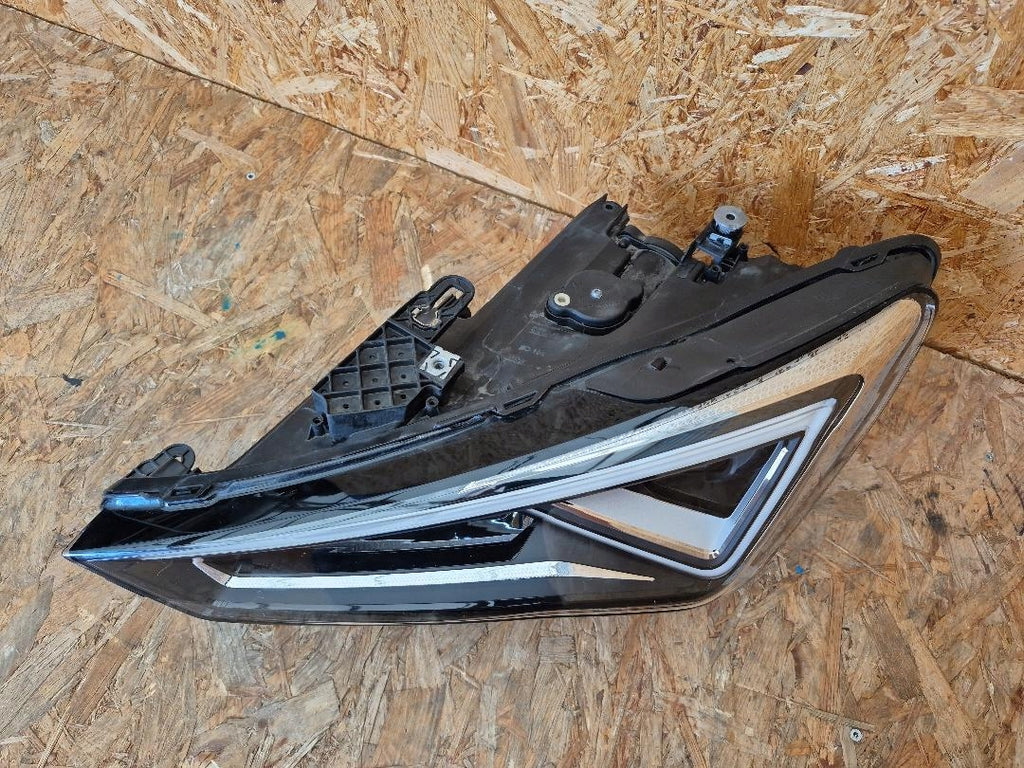 Frontscheinwerfer Seat Leon 5FB941007G LED Ein Stück (Rechts oder Links)