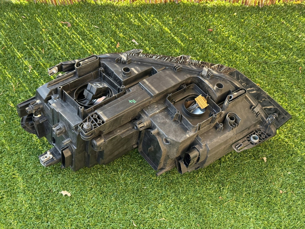 Frontscheinwerfer VW Touran 5TB941036E Rechts Scheinwerfer Headlight SCH1982057065lz
