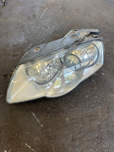 Laden Sie das Bild in den Galerie-Viewer, Frontscheinwerfer VW Passat 3C0941751G Links Scheinwerfer Headlight