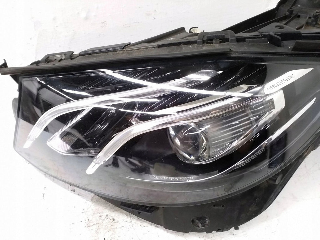 Frontscheinwerfer Mercedes-Benz A2139064104 Links Scheinwerfer Headlight SCH8707236810wj