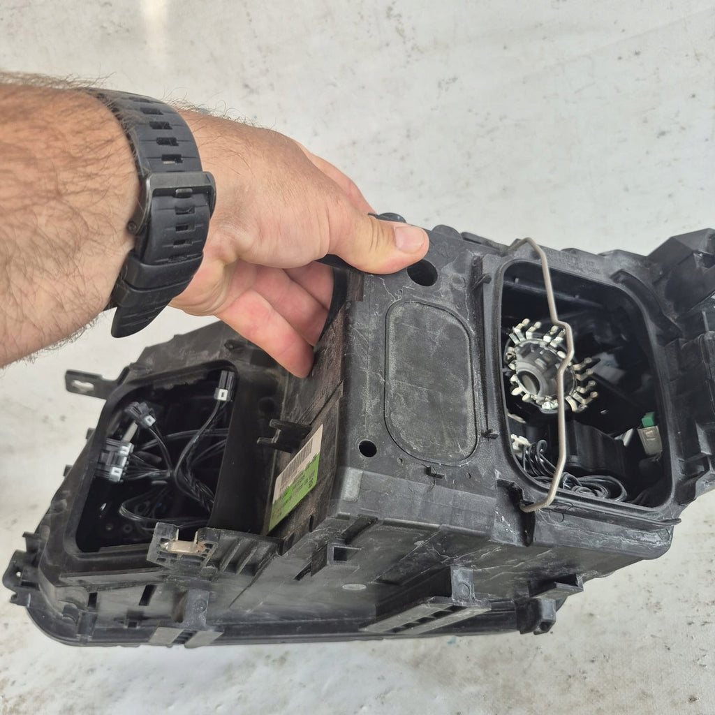Frontscheinwerfer Audi Q5 8R0941004AJ Xenon Rechts Scheinwerfer Headlight SCH2639813735ha