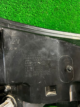 Laden Sie das Bild in den Galerie-Viewer, Frontscheinwerfer Honda Cr-V V Crv LED Links Scheinwerfer Headlight SCH8218371927ab